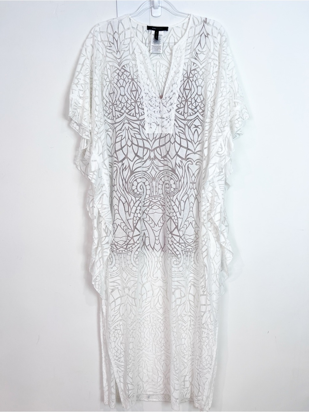 BCBG MAXAZRIA WHITE LACE MAXI CAFTAN COVER UP WITH NUDE SLIP LINING XS/SMALL